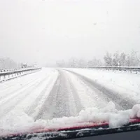 Snežne preglavice na primorski avtocesti