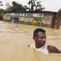 Hude poplave so prizadele tudi Venezuelo, kjer je svoje domove moralo zapustiti več kot 33.000 ljudi 