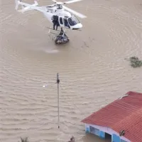 V poplavah v Venezueli je umrlo najmanj 25 ljudi, večina jih je   umrla zaradi zemeljskih plazov