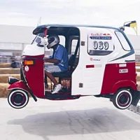 Nekateri tuktuki so bili precej športnega videza.