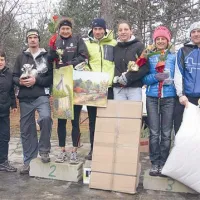Stopničke, z leve: podeljevalka priznanj Vera Poljšak, Mirko Janjatovič, Valentina Bonanni, Boštjan Hrovat, Lucija Krkoč, Lidija Pajk, Andrej Robič 