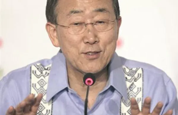 Generalni sekretar ZN Ban Ki Moon meni, da potrebujemo napredek (solidarnosti)  na vsej frontah.