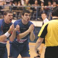 Med številnimi igralci iz drugih okolij je v  Kopru najdalj - pet sezon - vztrajal  Rok Praznik (levo), najboljši vtis pa je pustil Denis Buntić