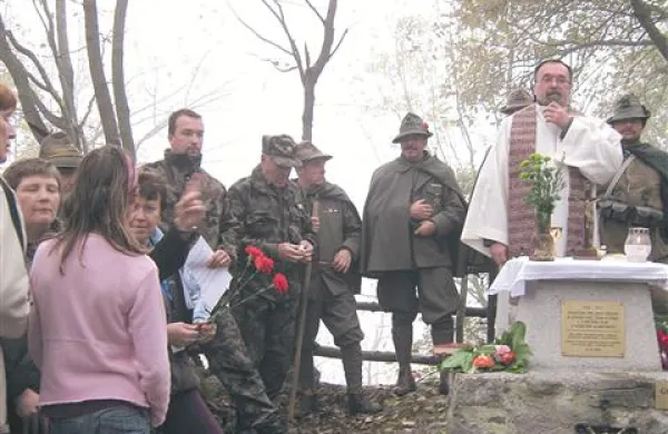 Na Globočaku so se poklonili padlim vojakom