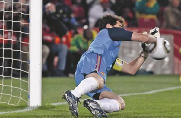 Iker Casillas je priznal, da so spori tudi v slačilnici Real Madrida. 