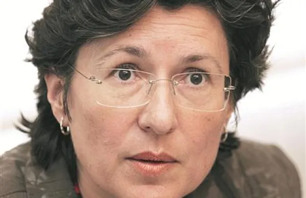 Gordana Živčec Kalan: “Razpisali smo prosto delovno mesto za zdravnika specialista oziroma zdravnika brez specializacije z licenco. Čeprav bi ga zaposlili za nedoločen čas, se ni nihče prijavil.”