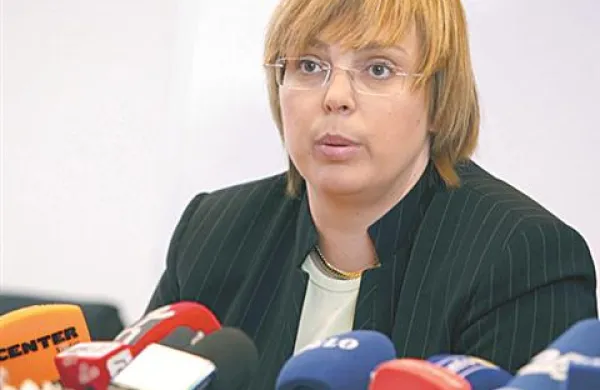 Nataša Pirc Musar se je najbolj zgrozila ob depeši ministrice Hillary Clinton, ki je diplomatom naložila zbiranje specifičnih informacij o tujih politikih.