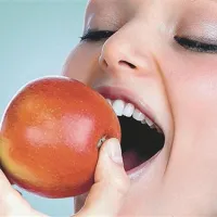 Nosečnica naj skrbno izbira živila
