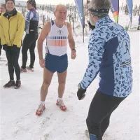 Veselko Španić sprašuje Vlada Saviča, ali ga res ne zebe.