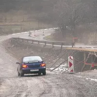 V dolini Raše bodo obnovili stari in dogradili nov most 