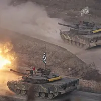 Na vojaških vajah je sodelovalo okoli 800 vojakov, oklepna vozila, bojna letala in helikopterji ter topništvo.