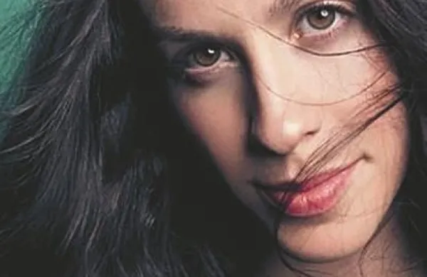 Alanis Morissette rodila prvorojenca