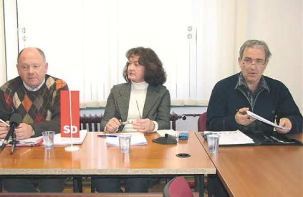   Samo Bevk, Antonija Dakskobler in Bojan Režun  