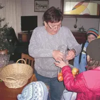 Gospodinje so tepežkarje razveselile s sladkimi dobrotami