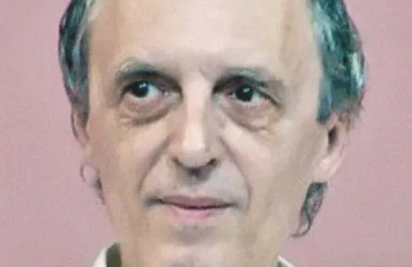 Dario Argento je režiral 21 filmov, sodeloval pa je tudi pri filmu Zombie ameriškega režiserja Georga A. Romera leta 1978