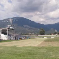 Stadion v Ajdovščini je bil najbolj prepoznaven po 81 let stari, tako imenovani  Mussolinijevi tribuni še iz časov fašizma. Podobna stoji le še v Sežani.