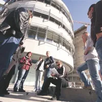 Pogajanja med delavci in upravo so bila dolga in  mučna 
