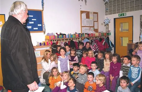 Nekdanji divaški župan Matija Potokar je tudi po izteku mandata obiskal vse vrtce in šole v občini