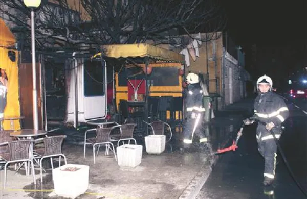 Ogenj je uničil tudi znamenito izolsko figo