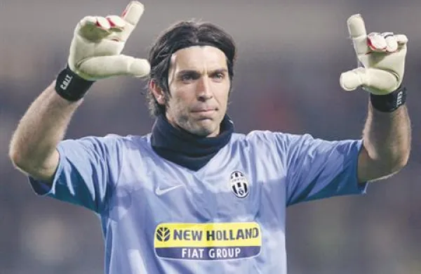 Vratar desetletja je Gianluiggi Buffon.
