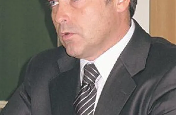 Simon Velički bo ostal na položaju direktorja Policijske uprave Kranj.