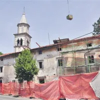Hi&scaron;a vitezov je za&scaron;čitena,  čaka pa novo vsebino
