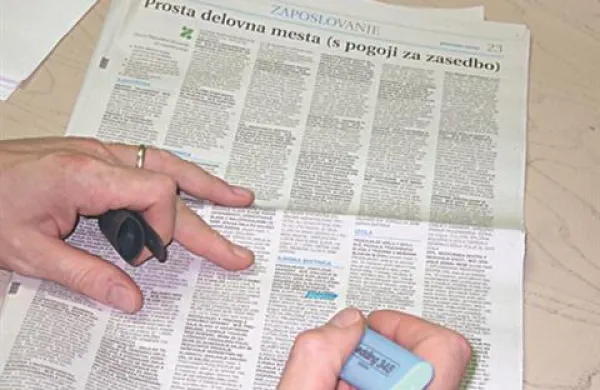 Lani so bile na zavodu v povprečju prijavljene 100.504 brezposelne osebe oziroma 16,4 odstotka več kot predlani. Zavod za letos pričakuje, da bo v povprečju prijavljenih 105.000 brezposelnih.
