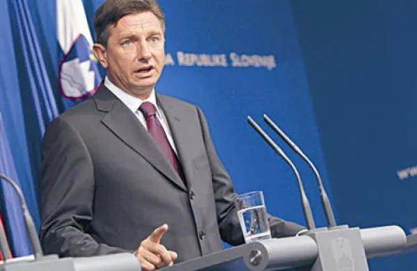 Odločitev za pokojninsko reformo je prispevala k temu, da so ljudje tik pred upokojitvijo po sedanjem zakonu izkoristili nekatere bonitete in se prijavili na zavodu za zaposlovanje, je dejal Borut Pahor.
