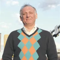 “Danes ni pomembno, da si dober, pošten, da koristiš družbi. Pomembno je, da te opazijo. To je kultura brez vrednot, to so smeti!” Denis Latin, voditelj Latinice