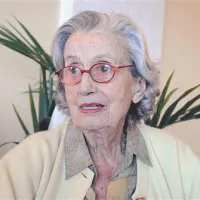 “Indigo otroci vedo, kdo so, poznajo svoje poslanstvo. Nekateri odkrito povedo: 'Vem, da sem Bog.' Celo zelo majhni otroci. Neverjetno, res.” Phyllis Krystal, psihoterapevtka