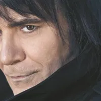 “Umetnik v meni, ki je res iskren, vzbuja pri ljudeh neverjetne emocije. Madonna, na primer, ni umetnica.” Renato Zero, kantavtor