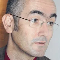 “Tisti, ki so si premoženje pridobili na nepošten način, naj ga raje uživajo zdaj, kajti nekega dne bo karma dozorela.”   Shenpen Rinpoche, budistični lama