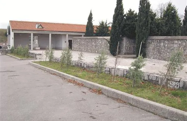 V divaški občini bodo februarja na novo določili širine kategorij grobnih polj.