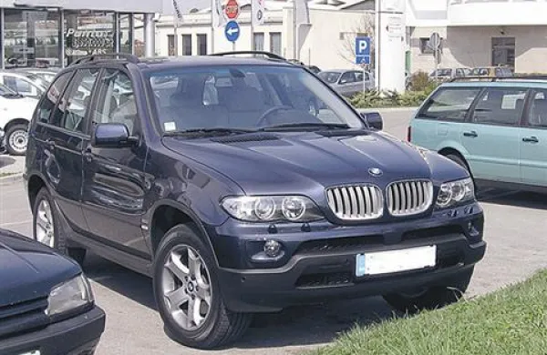  Prodaja BMW-jevih vozil je narasla zlasti ob koncu leta 2010.