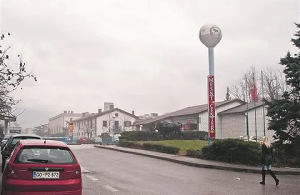 Za javno dražbo za obrat Kromberk do včeraj ni nihče vplačal varščine, niti Panvita