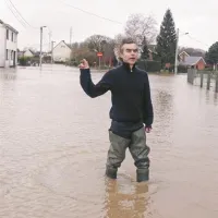 Poplave so zajele tudi Belgijo - prizor iz kraja Deux-Acren