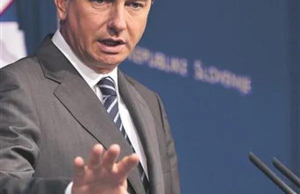 Premier Borut Pahor ne bo vztrajal pri holdingu, čeprav je prepričan, da bi bil koristen 