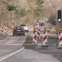 Cesto proti Colu bodo verjetno danes odprli tudi za težja vozila