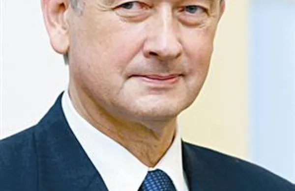 Predsednik Slovenije dr. Danilo Türk danes začenja tridnevni državniški obisk v Italiji.