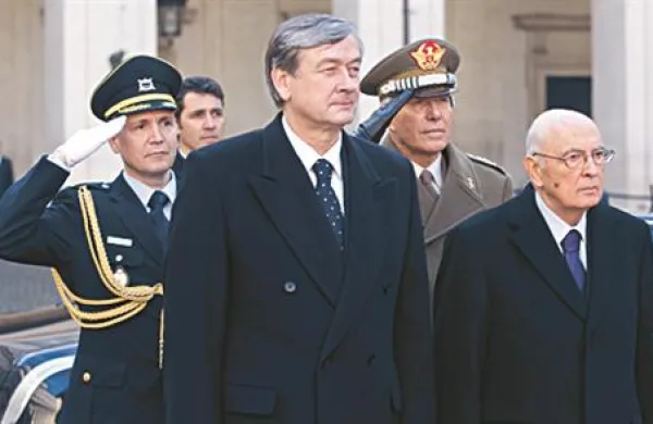 Danilo Türk bo tridnevni obisk sklenil v sredo v italijanski gospodarski prestolnici Milano.
