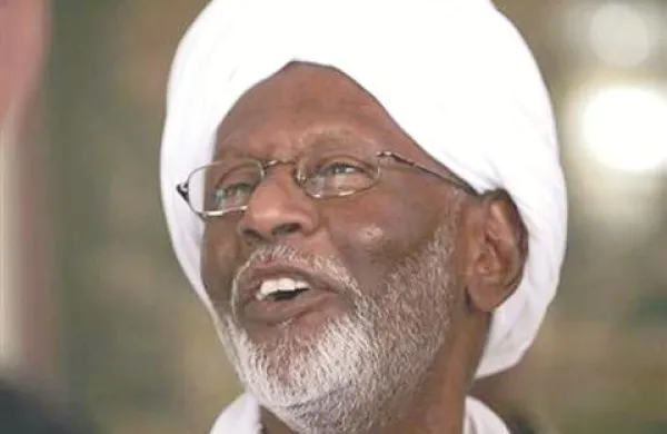 Hasan al Turabi je oseba, ki jo v času kriz najprej aretirajo, je pojasnil predstavnik stranke Omarja al Baširja.