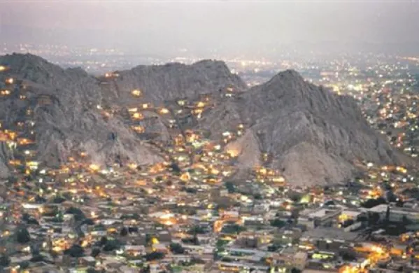 Epicenter potresa je bil približno  320 kilometrov jugozahodno od mesta  Quetta (na fotografiji).