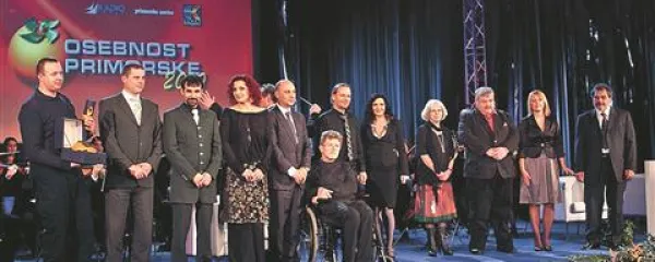 Peter Ventin in ostalih enajst nominirancev, ki so zaznamovali vsak svoj mesec šeste akcije Osebnost Primorske, ki jo pripravljata Radio Koper in Primorske novice. 