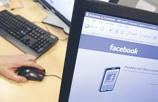 Američanka Eunice Brillhart, ki je danes dopolnila 105 let, je najverjetneje najstarejša uporabnica Facebooka.
