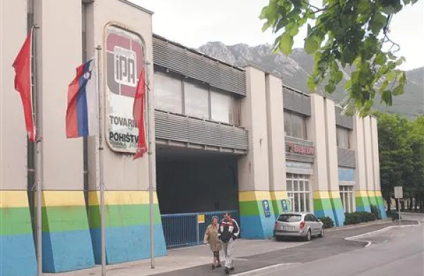 189.343 evrov vredno premoženje Lipe pohištva  v stečaju je naprodaj.