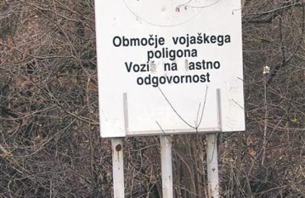 Z vojaškim vadiščem bi država omejila rabo zemljišč, v zameno pa ne bi dala ničesar.