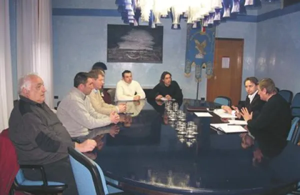Deželna svetnika   Igor Gabrovec in Giorgio Brandolin sta se včeraj  sestala s skupino upraviteljev kamnolomov na Krasu. 