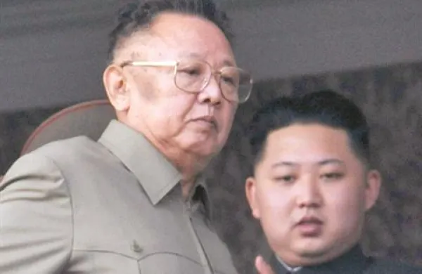 Kim Džong Il je za svojega naslednika določil najmlajšega sina Kim Džong Una.