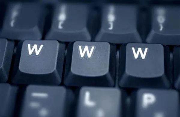 Center za varnejši internet je organiziral okroglo mizo o etičnem obnašanju na spletu, v okviru dneva varne rabe interneta, ki bo 8. februarja. 