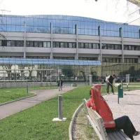 Javnost doslej ni vedela, da skriva skladišče Onkološkega inštituta veliko domala nove, a neuporabljene opreme, nakup katere  so “požegnali” nekdanji ministri za zdravje. 
